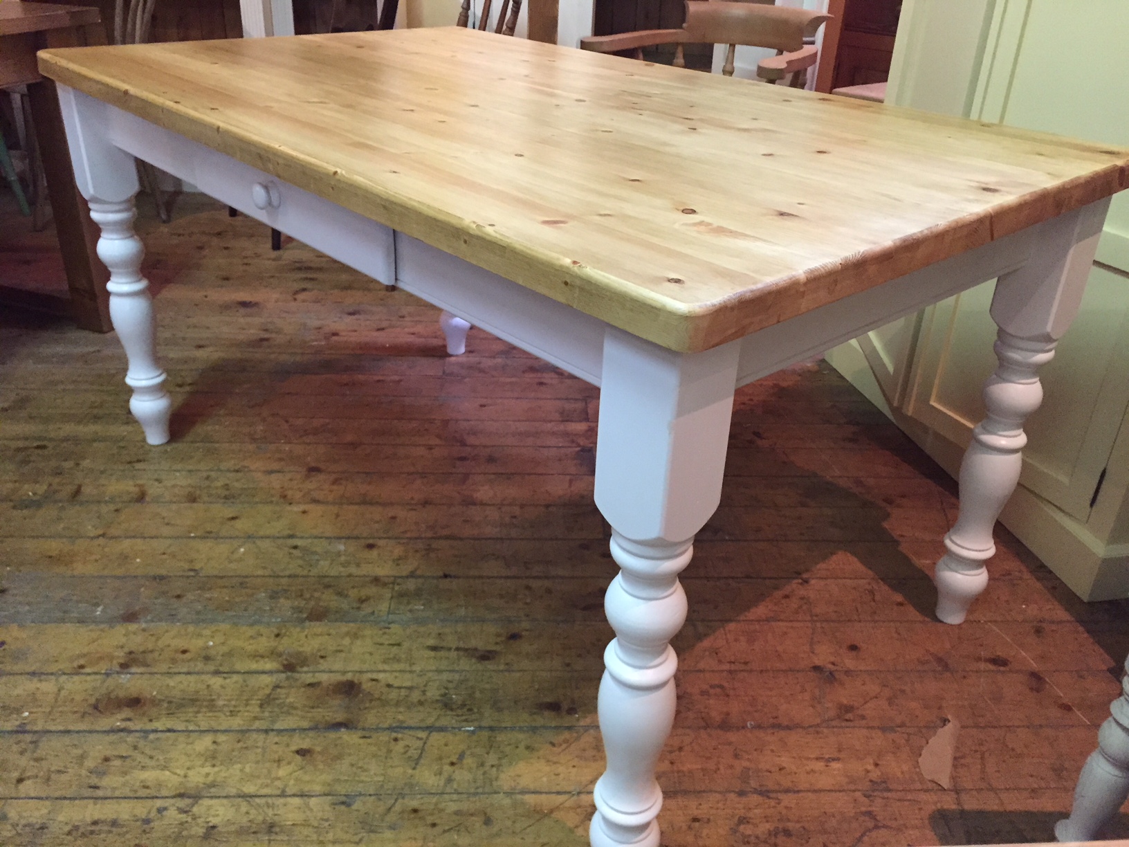 Classic Farmhouse Table With a Victorian Finish 